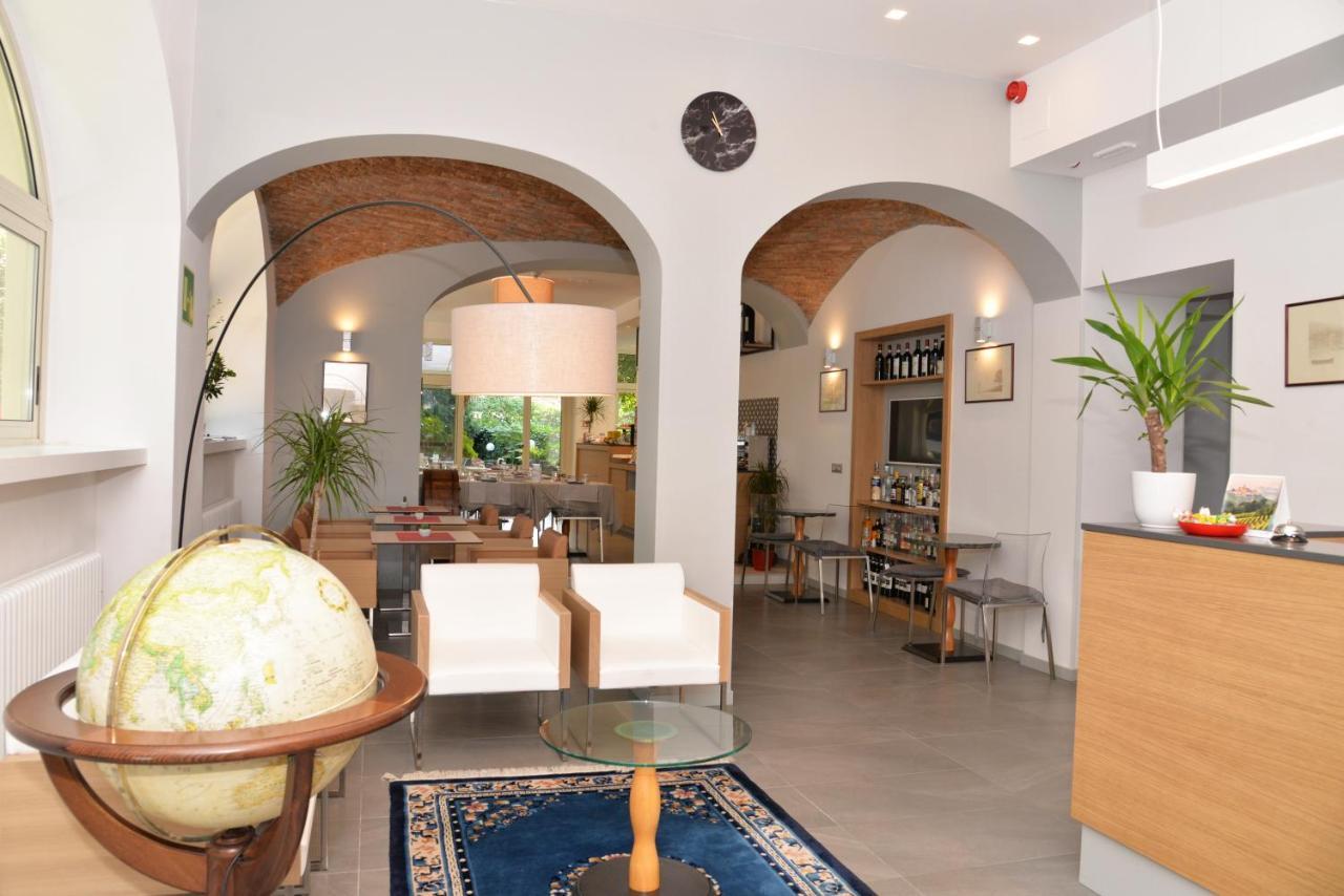 Hotel Quarcino Como Kültér fotó