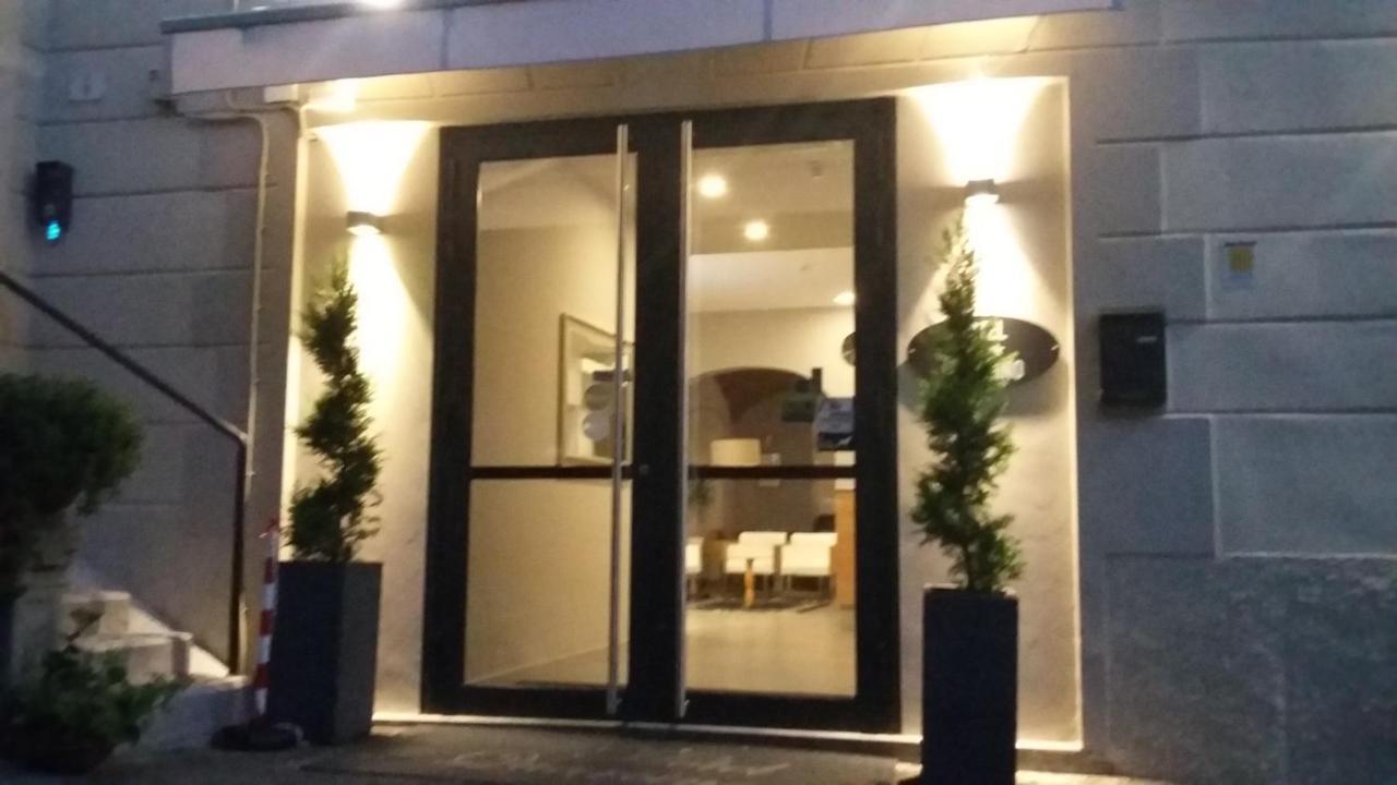 Hotel Quarcino Como Kültér fotó