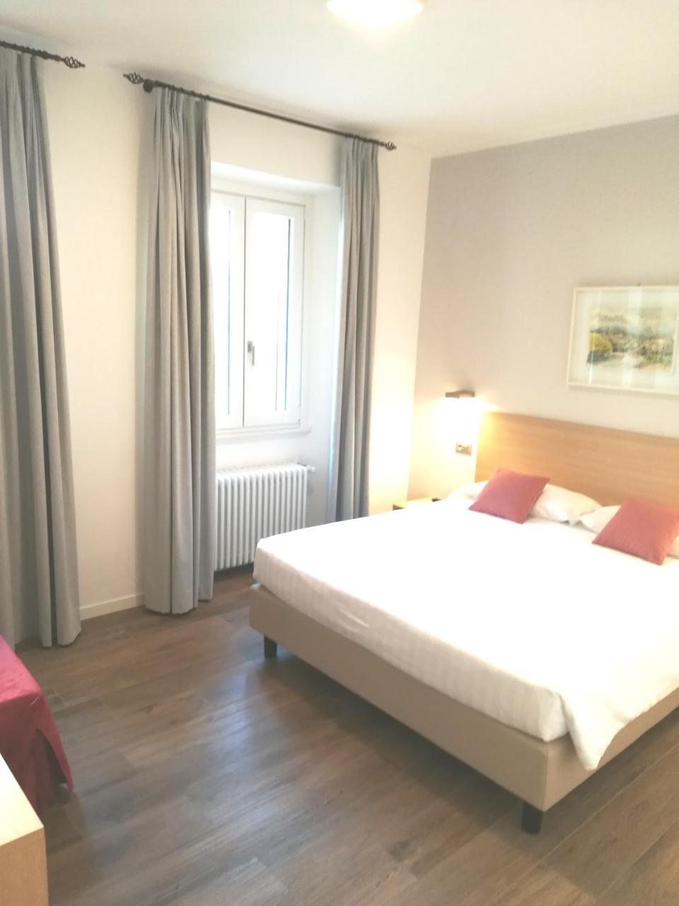 Hotel Quarcino Como Kültér fotó